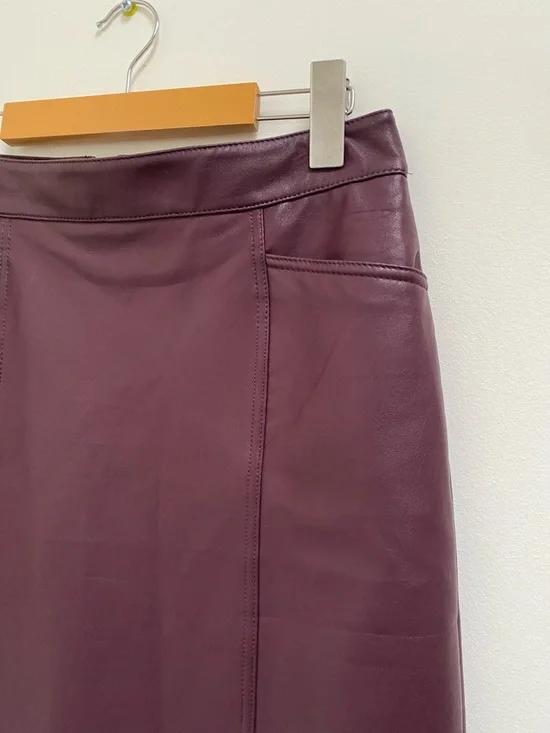 Reitmans Faux Leather Pencil Skirt - Plum - Picture 4 of 10